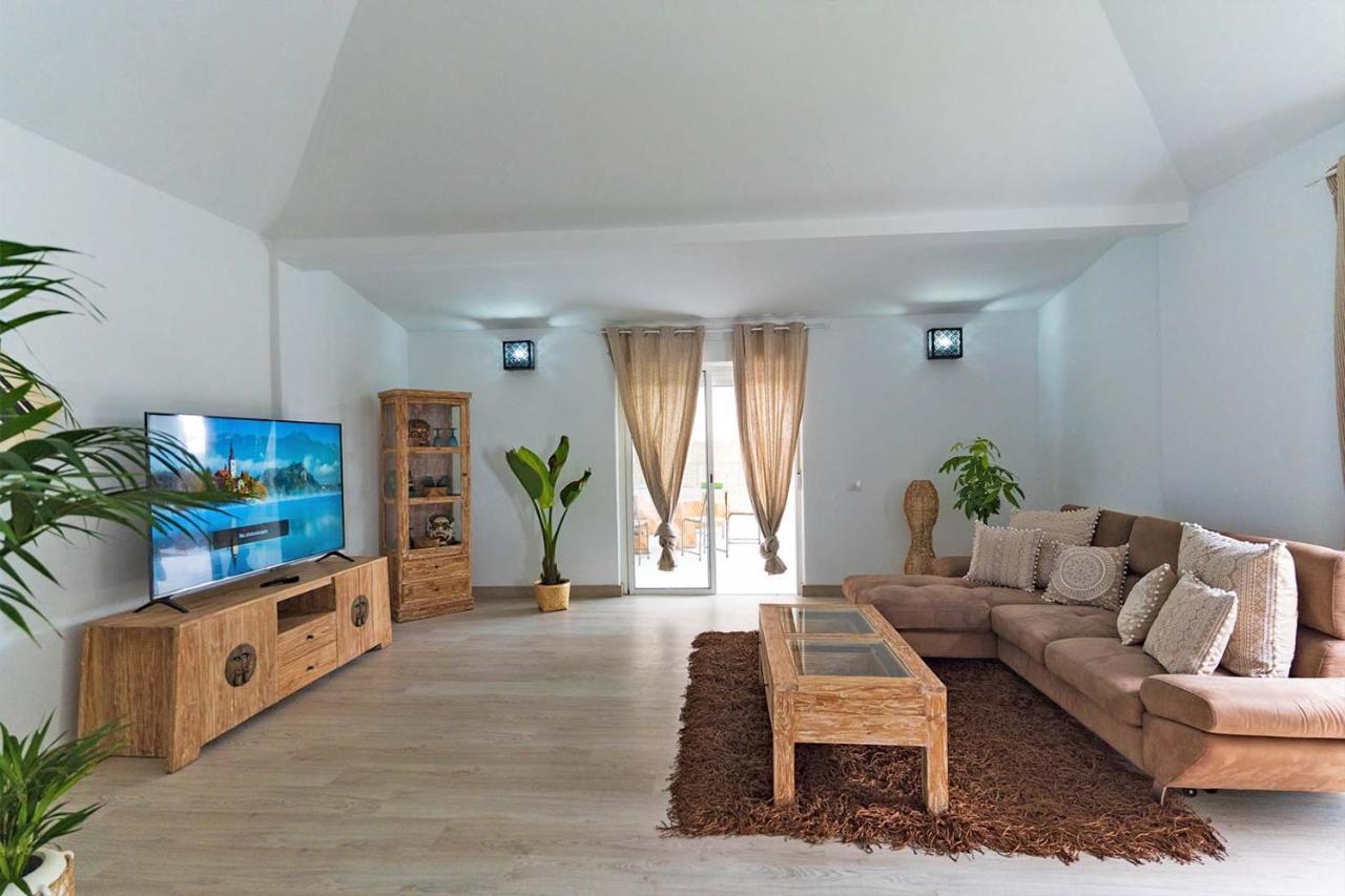 Villa Namaste Адехе Екстер'єр фото